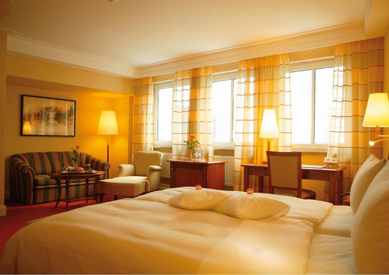 Hotel Moosburger Hof Pfaffenhofen an der Ilm Bagian luar foto